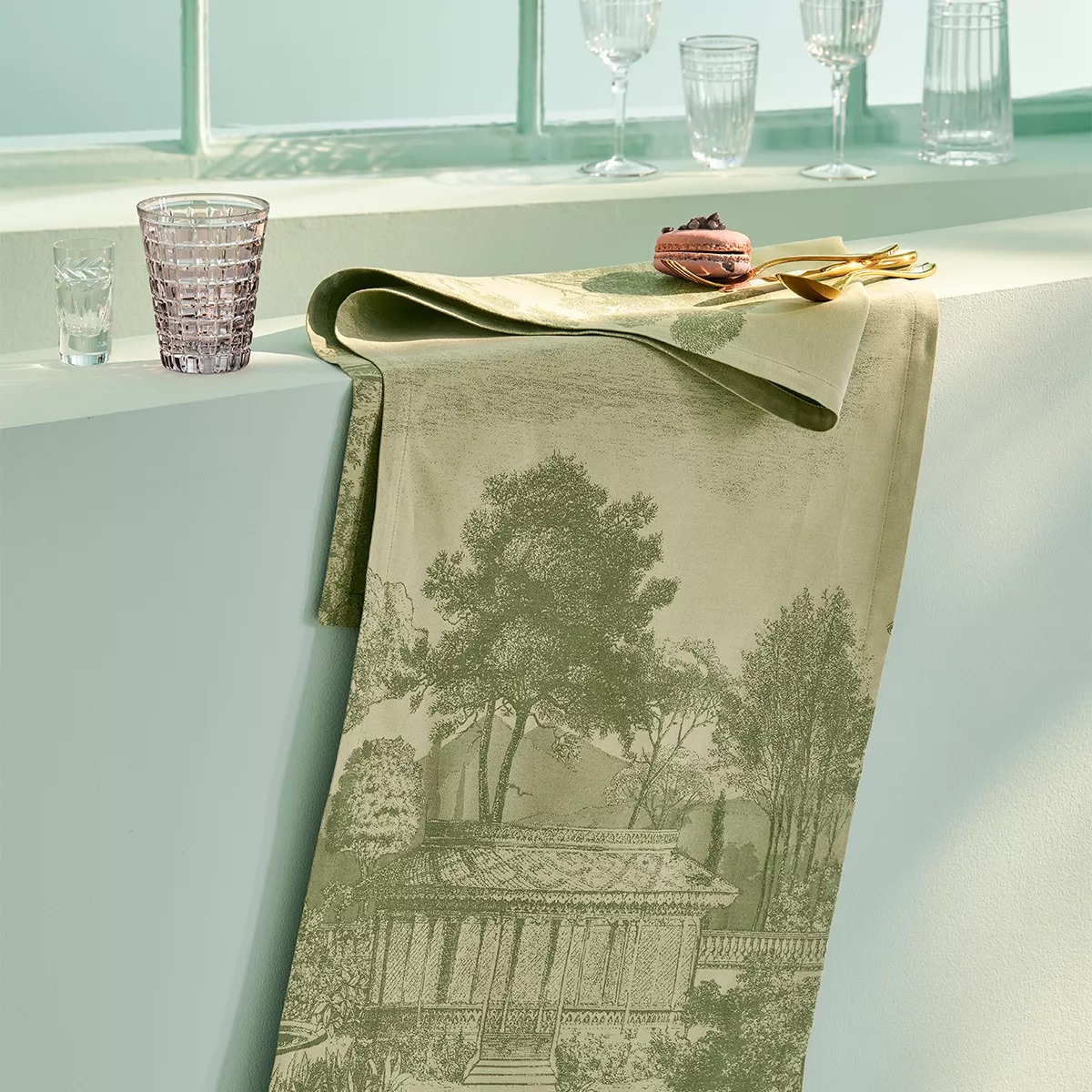 green-stain-repellent-100-cotton-set-jardin-spirituel-olive (3)